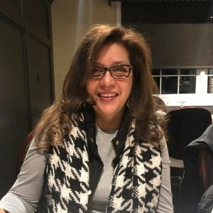 Meet your Posher, Maria edith